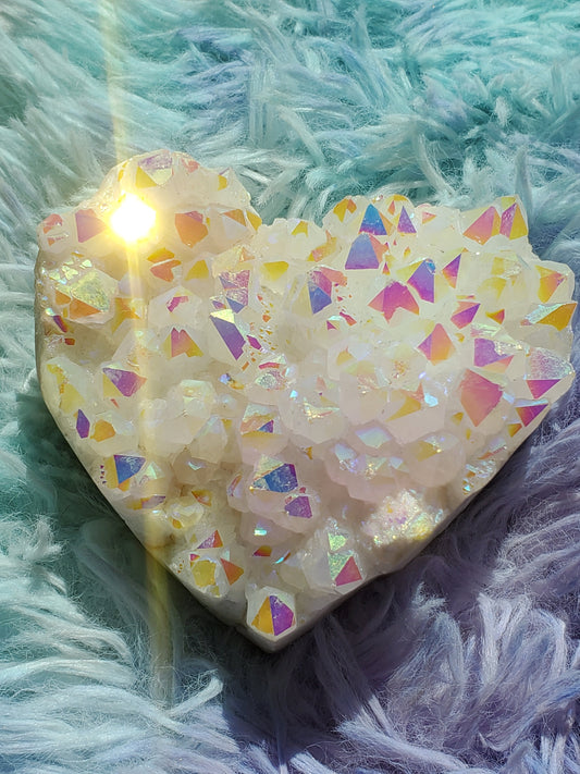 426grams Angel Aura Quartz Heart Cluster, Rainbow Quartz Heart, Crystal Cluster, Aura Crystals, Healing Crystal, Home Decor